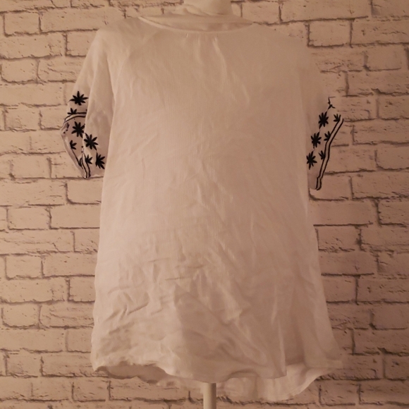 White peasant top - Picture 2 of 3